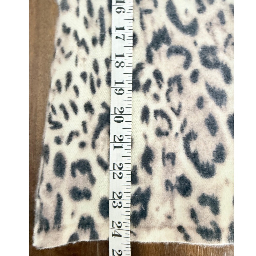 Sutton Studio Womens 100% Cashmere Leopard Print Button Front Cardigan Medium - Picture 9 of 9